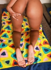 Naked Babe Solo Tease With Big Booty Gallery